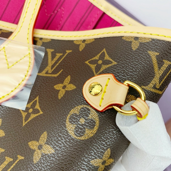 ルイヴィトンバッグ内部構造